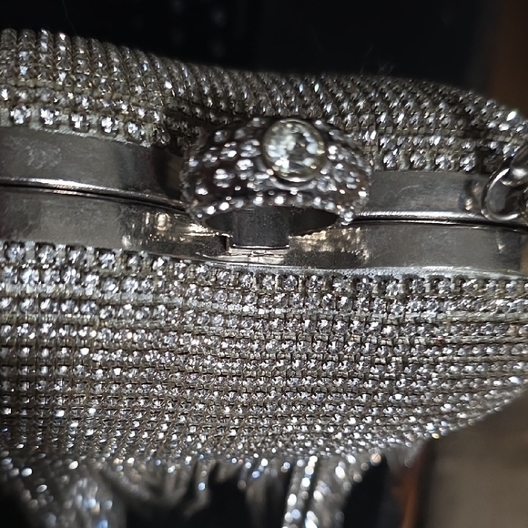 Silver Heart-Shaped Rhinestone Handbag - Picture 5 of 10